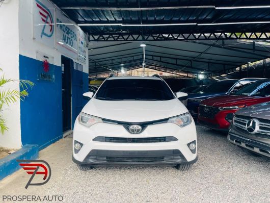 Toyota RAV4 LE