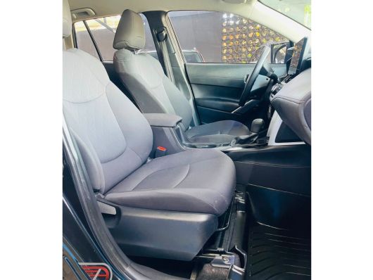 Toyota Corolla Cross Low