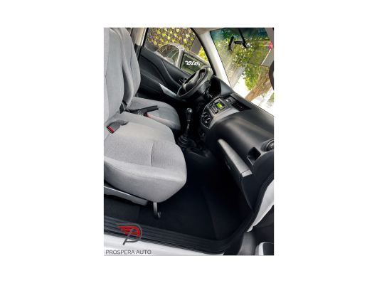 Nissan Frontier NP300