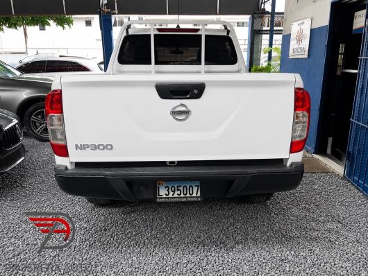 Nissan Frontier NP300