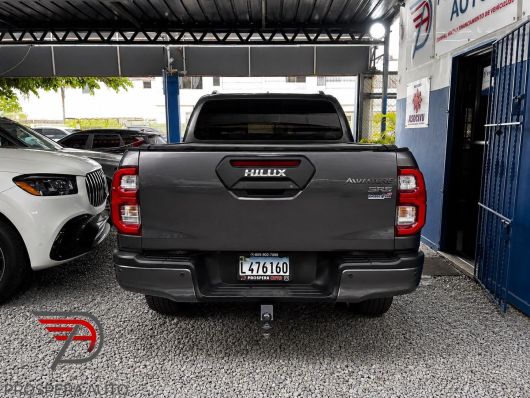 Toyota Hilux Revo