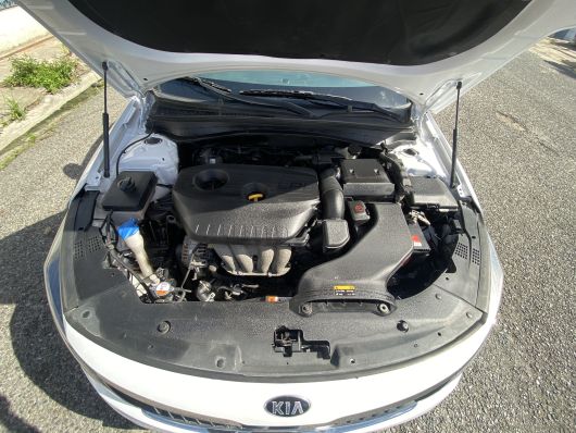 Kia K5 Básico