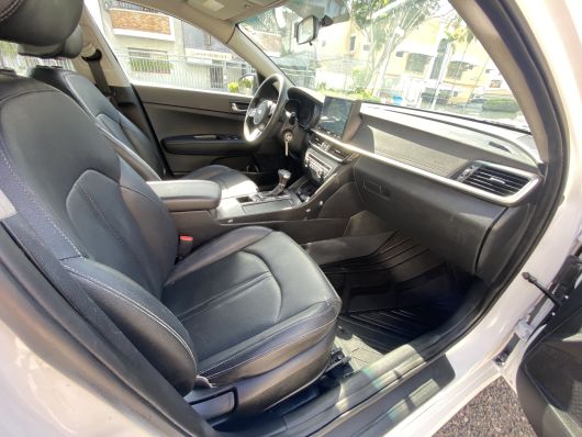 Kia K5 Básico