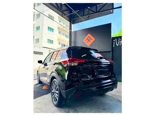 Nissan Kicks SV