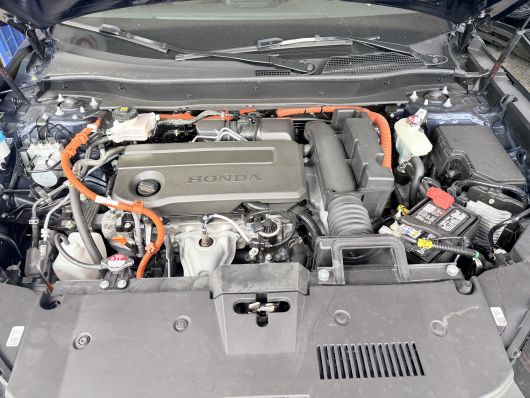 Honda CR-V Touring Hybrid