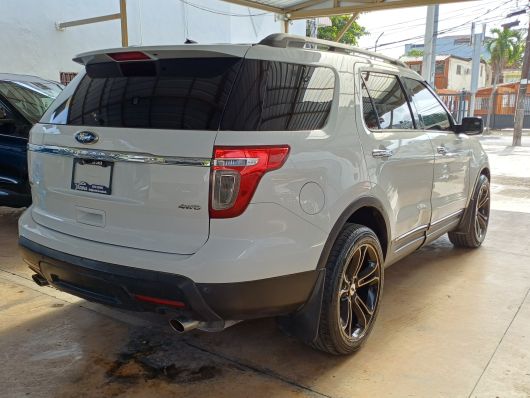 Ford Explorer XLT