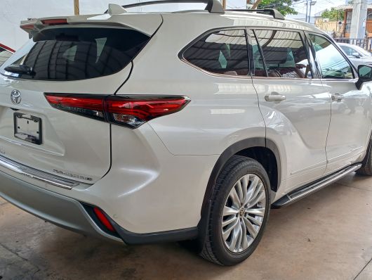 Toyota Highlander Platinum