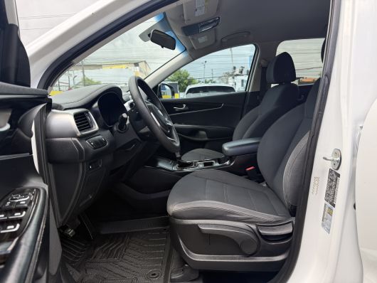 Kia Sorento LX