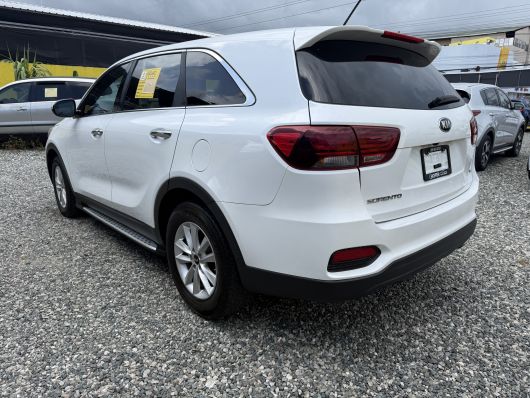 Kia Sorento LX