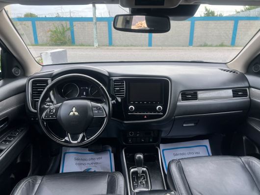 Mitsubishi Outlander SEL