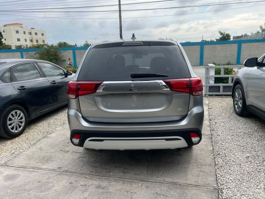 Mitsubishi Outlander SEL