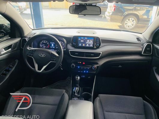 Hyundai Tucson SE