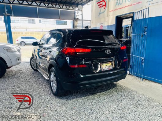 Hyundai Tucson SE