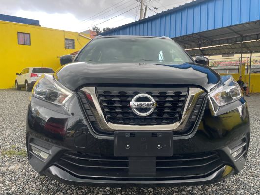 Nissan Kicks SR