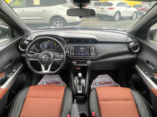 Nissan Kicks SR
