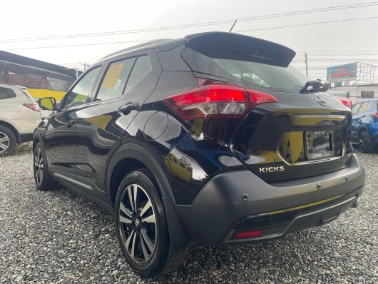 Nissan Kicks SR
