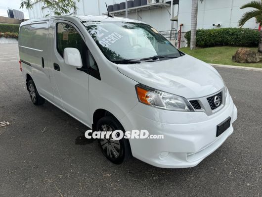 Nissan NV Minivan en venta
