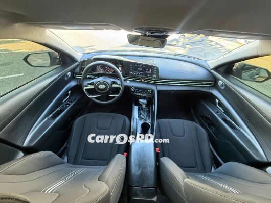 Hyundai Elantra Carros en venta
