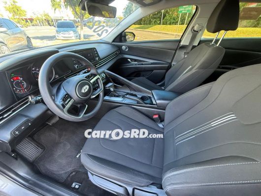 Hyundai Elantra Carros en venta
