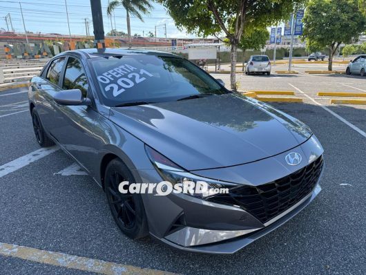 Hyundai Elantra Carros en venta