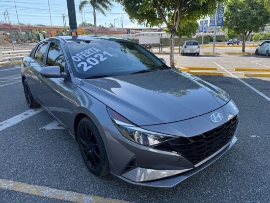 Hyundai Elantra SEL en venta