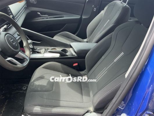 Hyundai Elantra Carros en venta