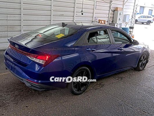 Hyundai Elantra Carros en venta