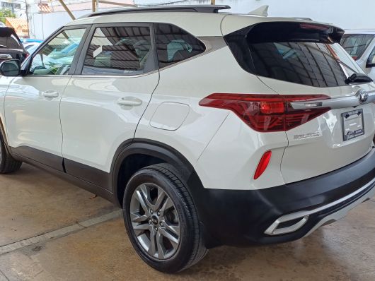 Kia Seltos S