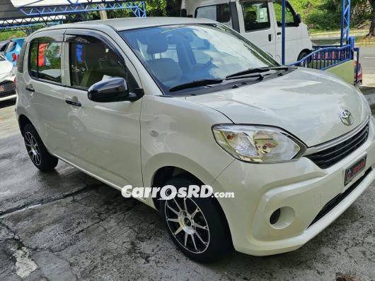 Toyota Passo Hatchback en venta