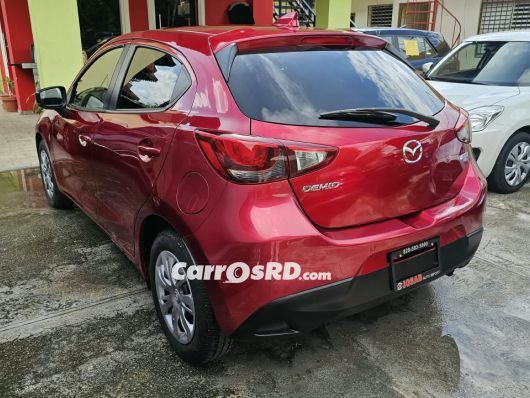 Mazda Demio Hatchback en venta