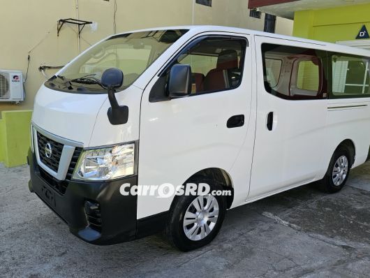 Nissan Caravan Minivan en venta