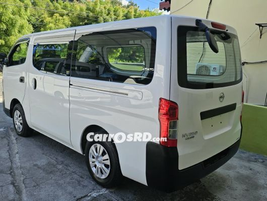 Nissan Caravan Minivan en venta