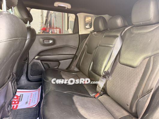 Jeep Compass Jeepeta en venta