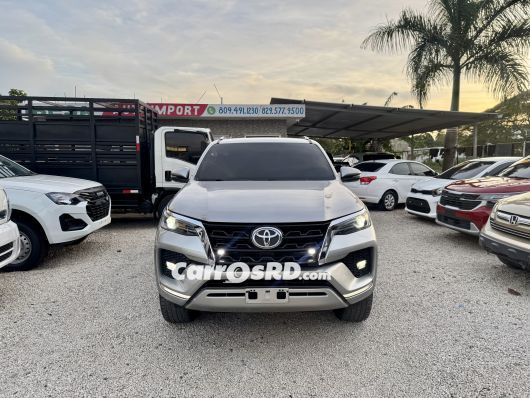 Toyota Fortuner Jeepeta en venta