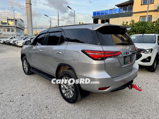 Toyota Fortuner Jeepeta en venta