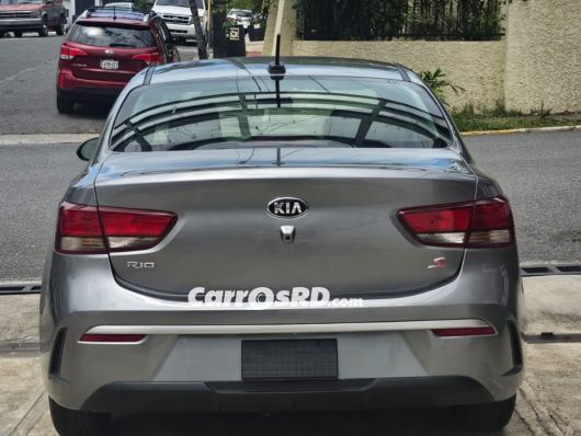 Kia Rio Carros en venta