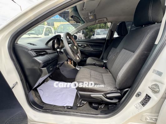 Toyota Yaris Carros en venta