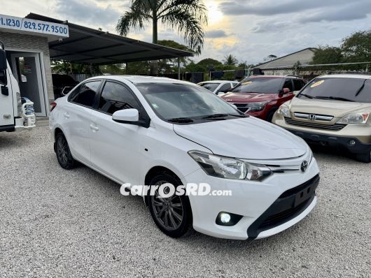 Toyota Yaris Carros en venta