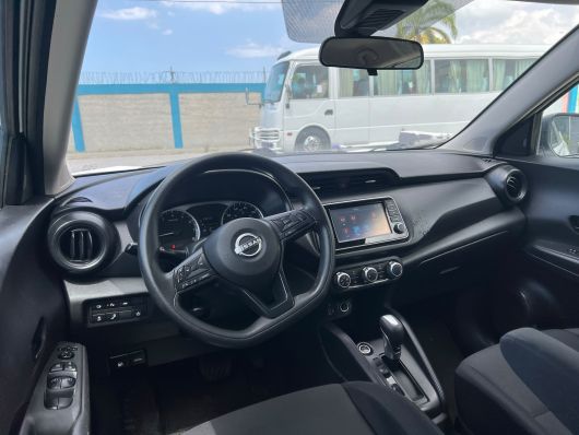 Nissan Kicks S