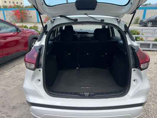 Nissan Kicks S