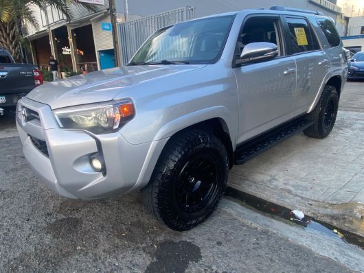 Toyota 4Runner SR5 Premium en venta