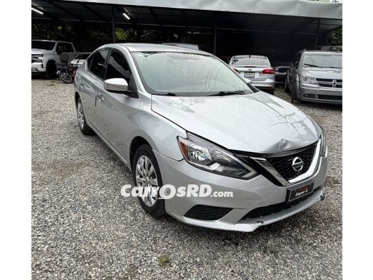 Nissan Sentra Carros en venta