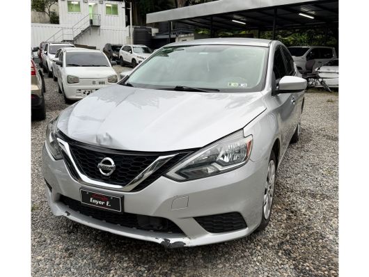 Nissan Sentra EX Saloon
