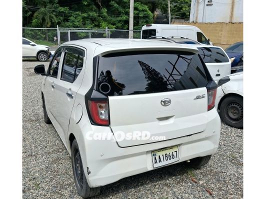 Daihatsu Mira Hatchback en venta