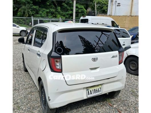 Daihatsu Mira Hatchback en venta