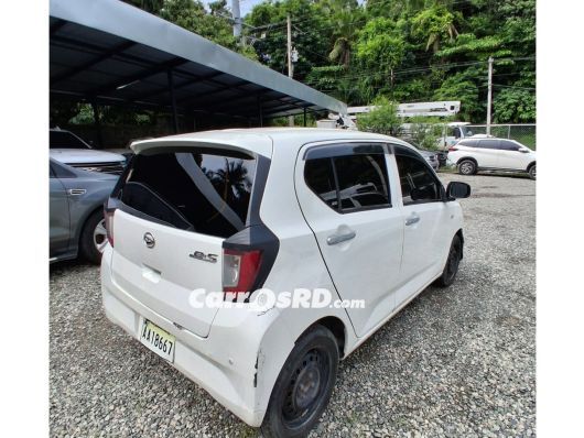 Daihatsu Mira Hatchback en venta