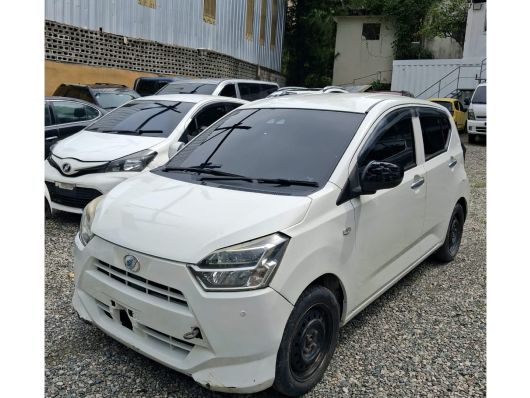 Daihatsu Mira Básico