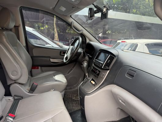 Hyundai Grand Starex Básico