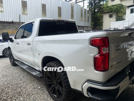 Chevrolet Silverado Camioneta en venta