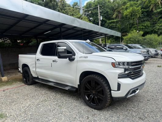 Chevrolet Silverado High Country